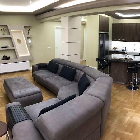 Finer Things Flisvos Beach Condo In Palaio Faliro Athens Exterior photo