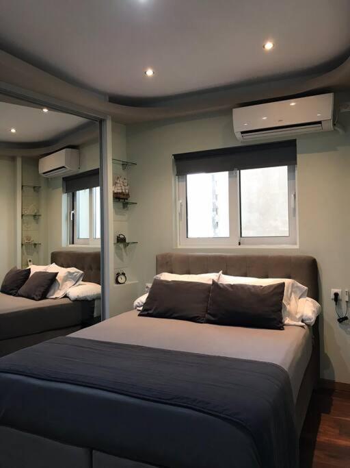Finer Things Flisvos Beach Condo In Palaio Faliro Athens Exterior photo
